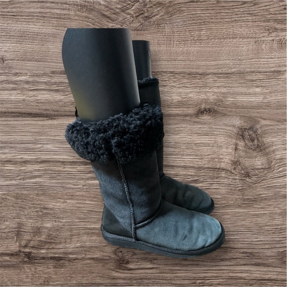 UGG Shoes - UGG Australia Women's Classic Tall Black Sheepskin Shearling Boots Size 8W
